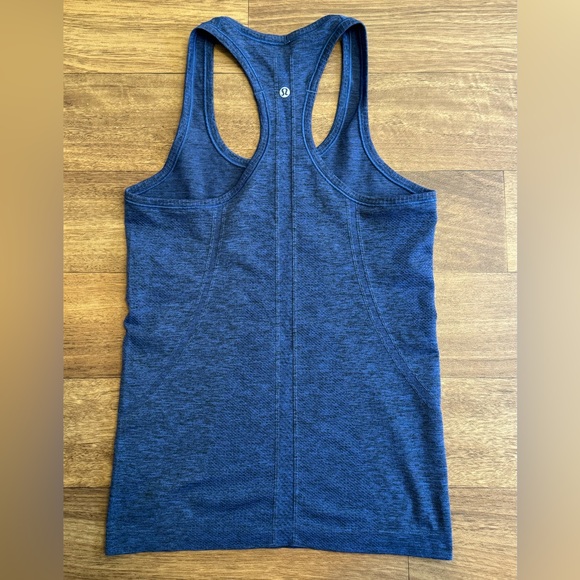EUC Lululemon Blue Tank Top - Picture 2 of 5